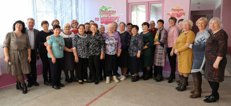 Праздничное мероприятие к завершению месячника пожилого человека. Праздничное мероприятие к завершению месячника пожилого человека.